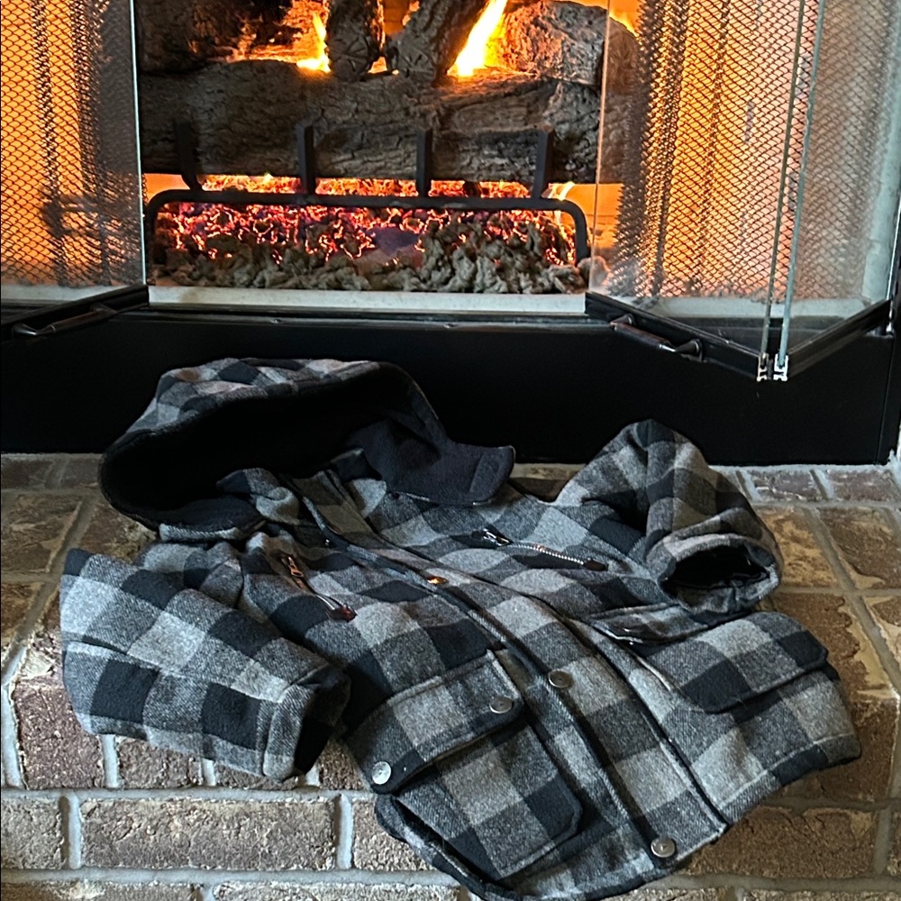 Boys Black & Gray Plaid Hooded Parka Winter Coat size 8